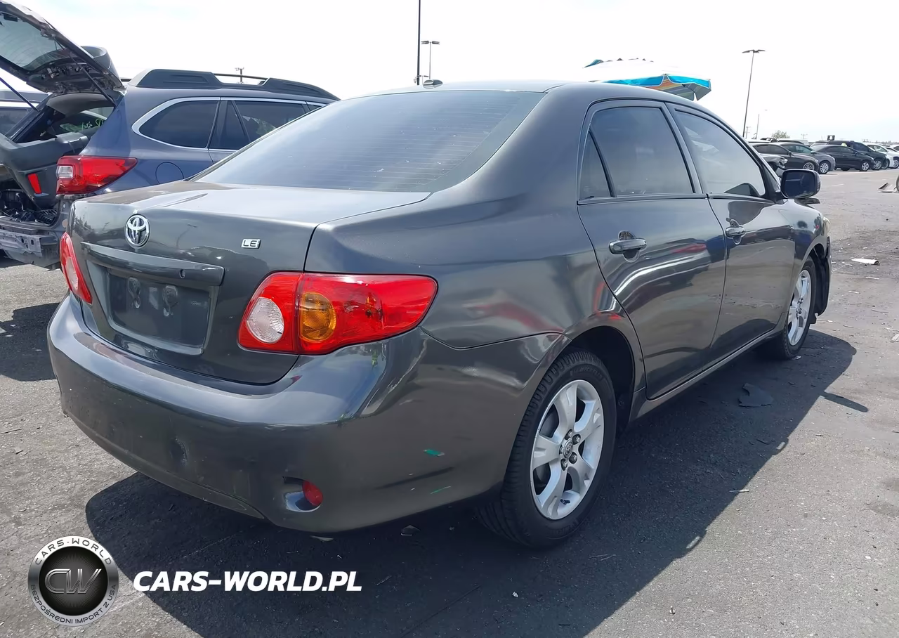 2010 Toyota Corolla Le VIN:1NXBU4EEXAZ234967 - 4
