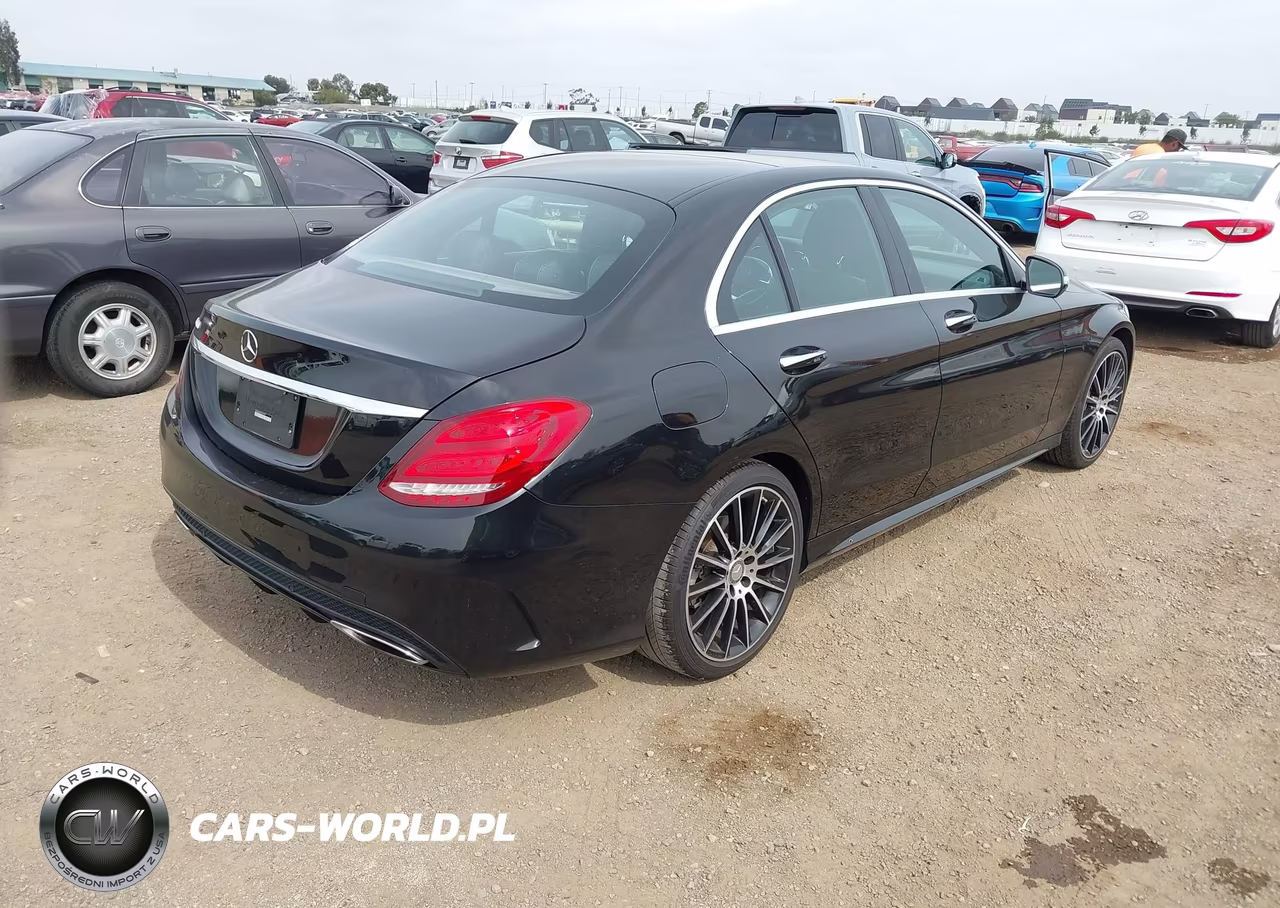 2015 Mercedes-Benz C 300 Sport VIN:55SWF4JB7FU055327 - 4