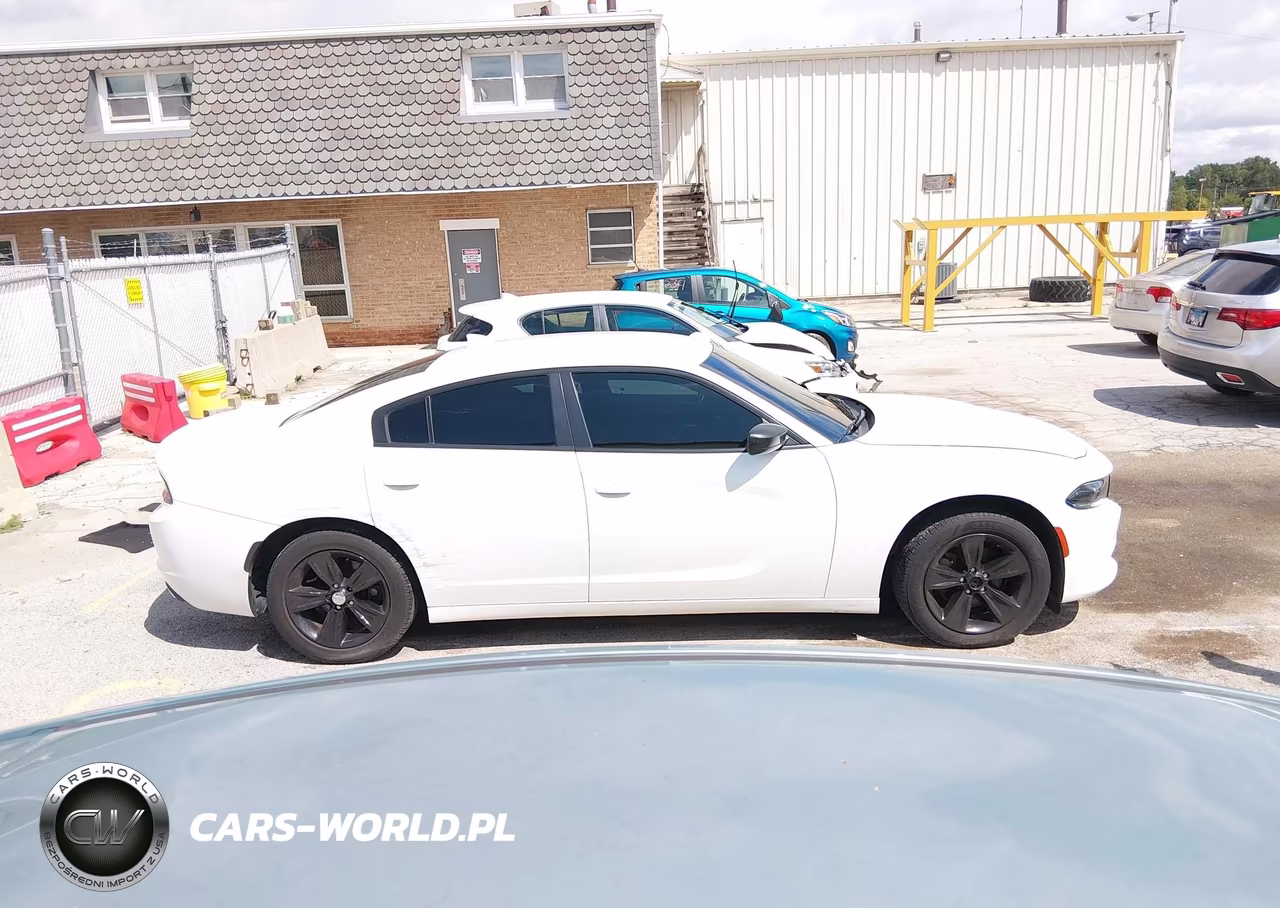 2018 Dodge Charger Sxt Plus Rwd VIN:2C3CDXHG2JH175993 - 14