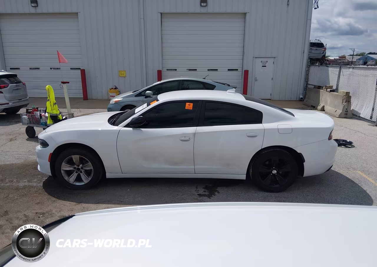 2018 Dodge Charger Sxt Plus Rwd VIN:2C3CDXHG2JH175993 - 15