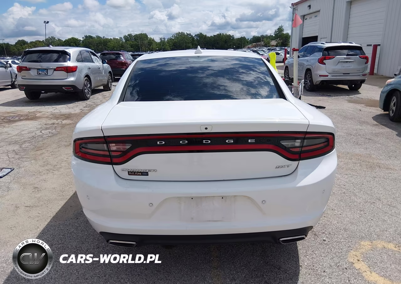 2018 Dodge Charger Sxt Plus Rwd VIN:2C3CDXHG2JH175993 - 17