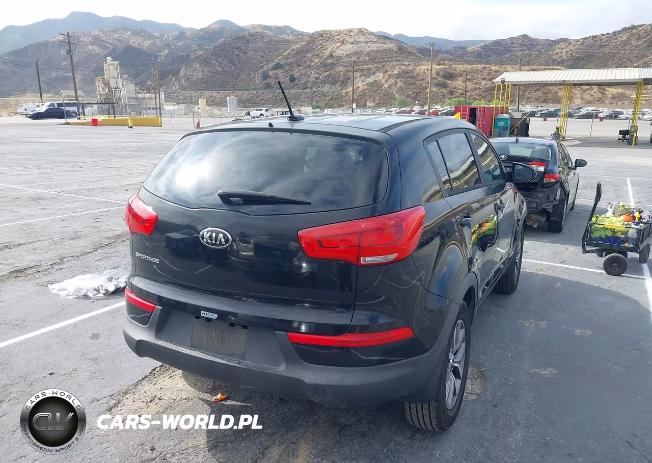 2015 Kia Sportage Lx VIN:KNDPB3AC0F7793772 - 4