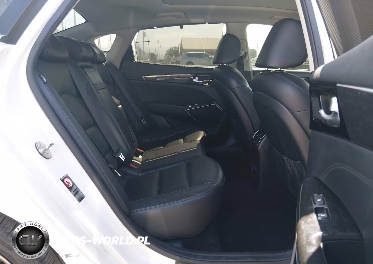 2018 Kia Cadenza Limited VIN:KNALC4J1XJ5104998 - 8
