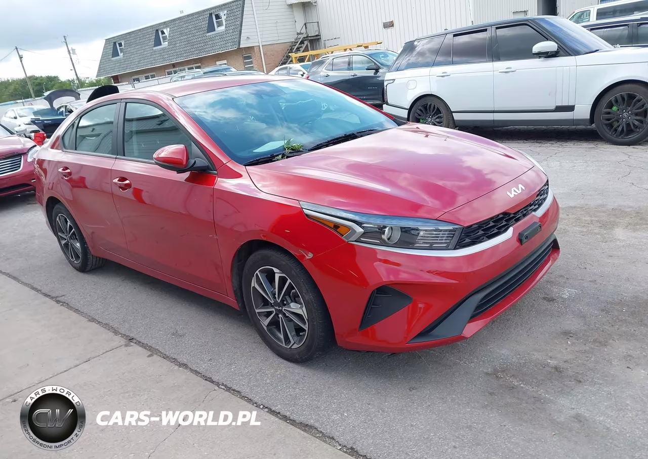 2024 Kia Forte Lxs – zdjęcie 1 z 16
