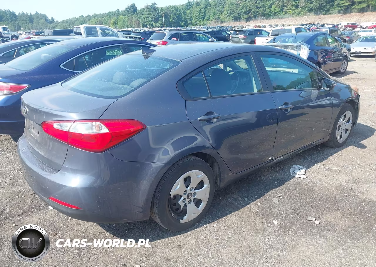 2015 Kia Forte Lx VIN:KNAFX4A60F5426330 - 4