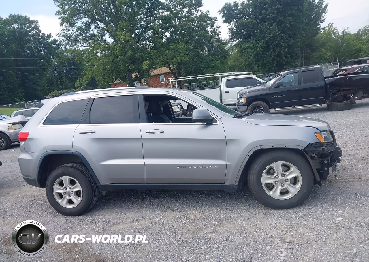 2015 Jeep Grand Cherokee Laredo VIN:1C4RJFAG5FC140426 - 14