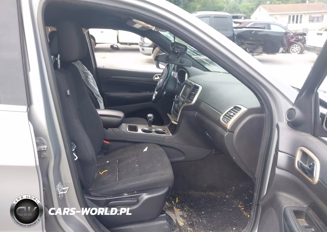 2015 Jeep Grand Cherokee Laredo VIN:1C4RJFAG5FC140426 - 5