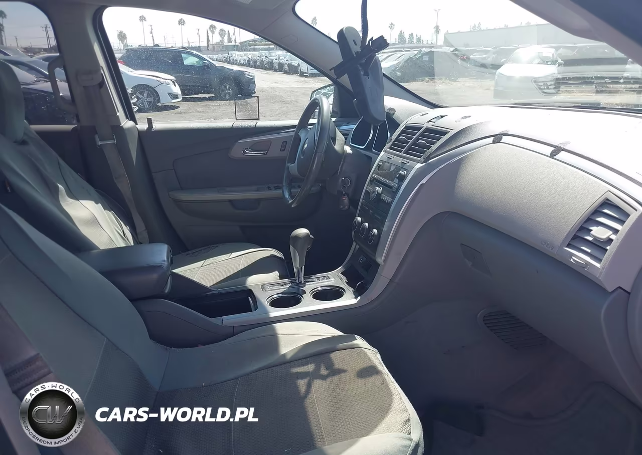 2012 Chevrolet Traverse Ls VIN:1GNKRFED8CJ178693 - 5