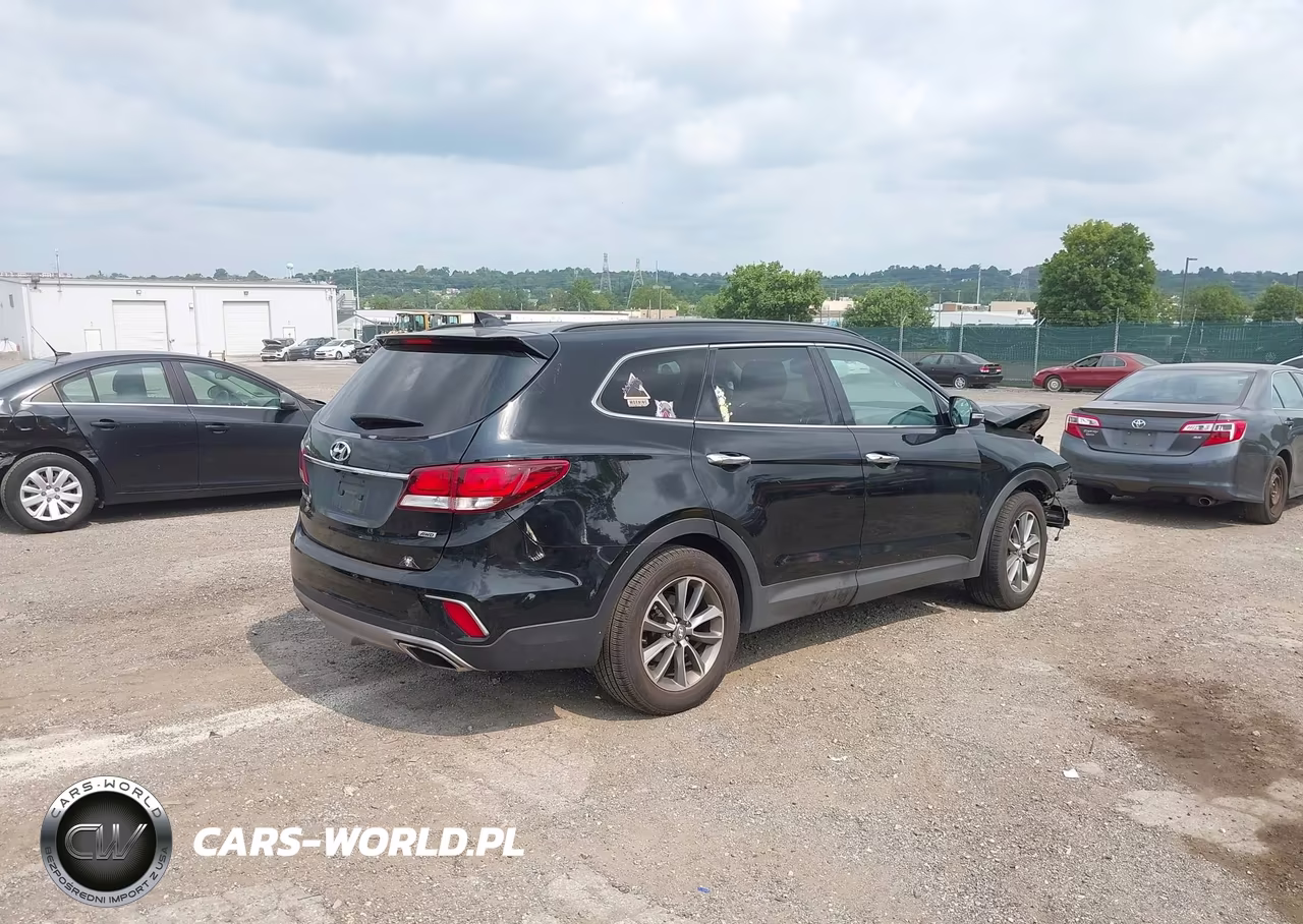 2019 Hyundai Santa Fe Xl Se VIN:KM8SNDHFXKU301618 - 4