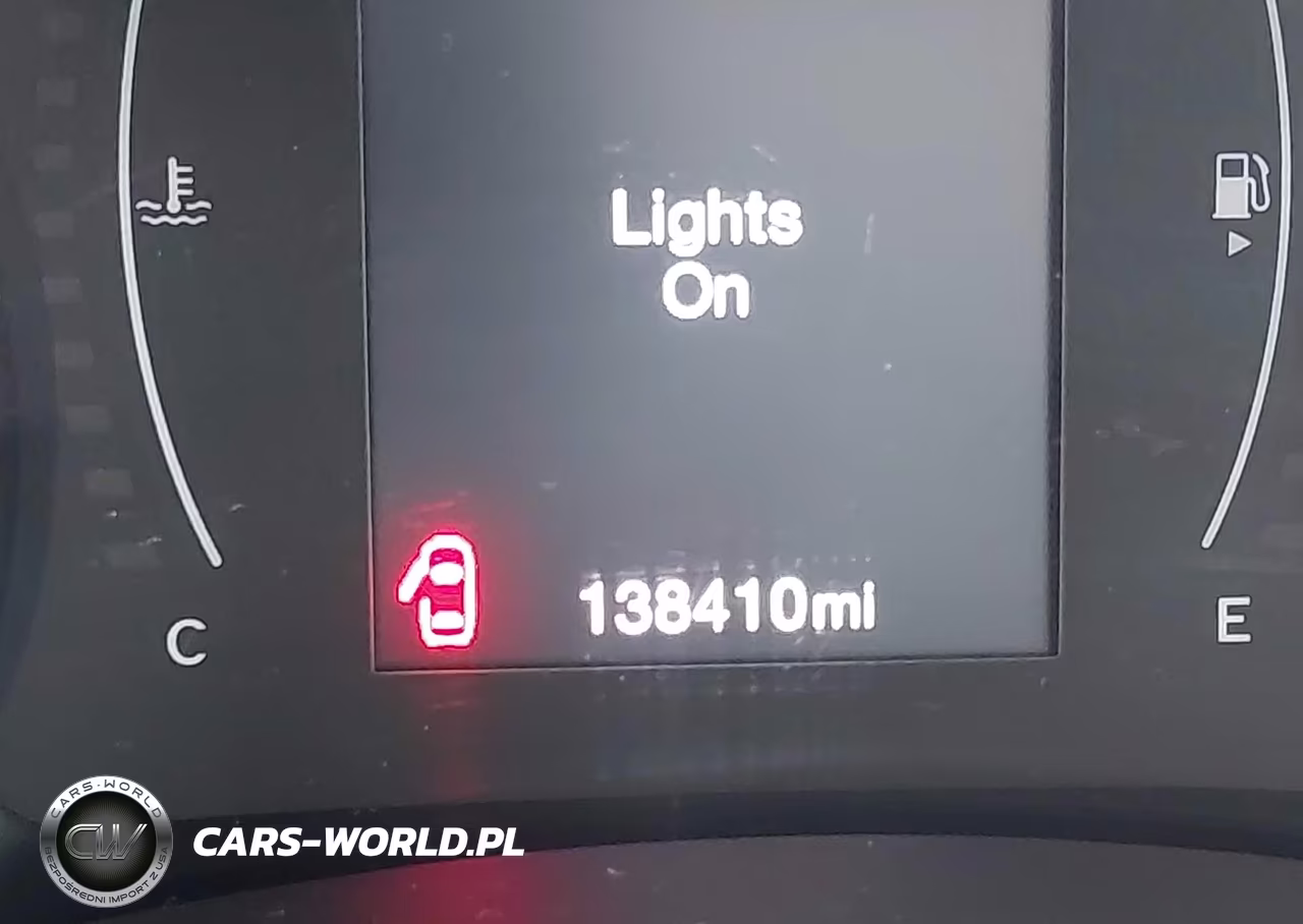 2018 Jeep Renegade Sport 4X4 VIN:ZACCJBAB7JPH40422 - 14