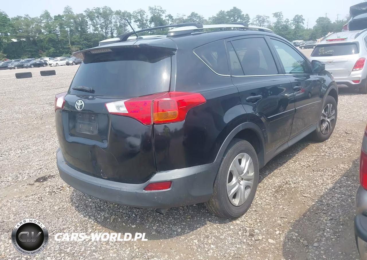 2015 Toyota Rav4 Le VIN:2T3BFREV1FW391051 - 4