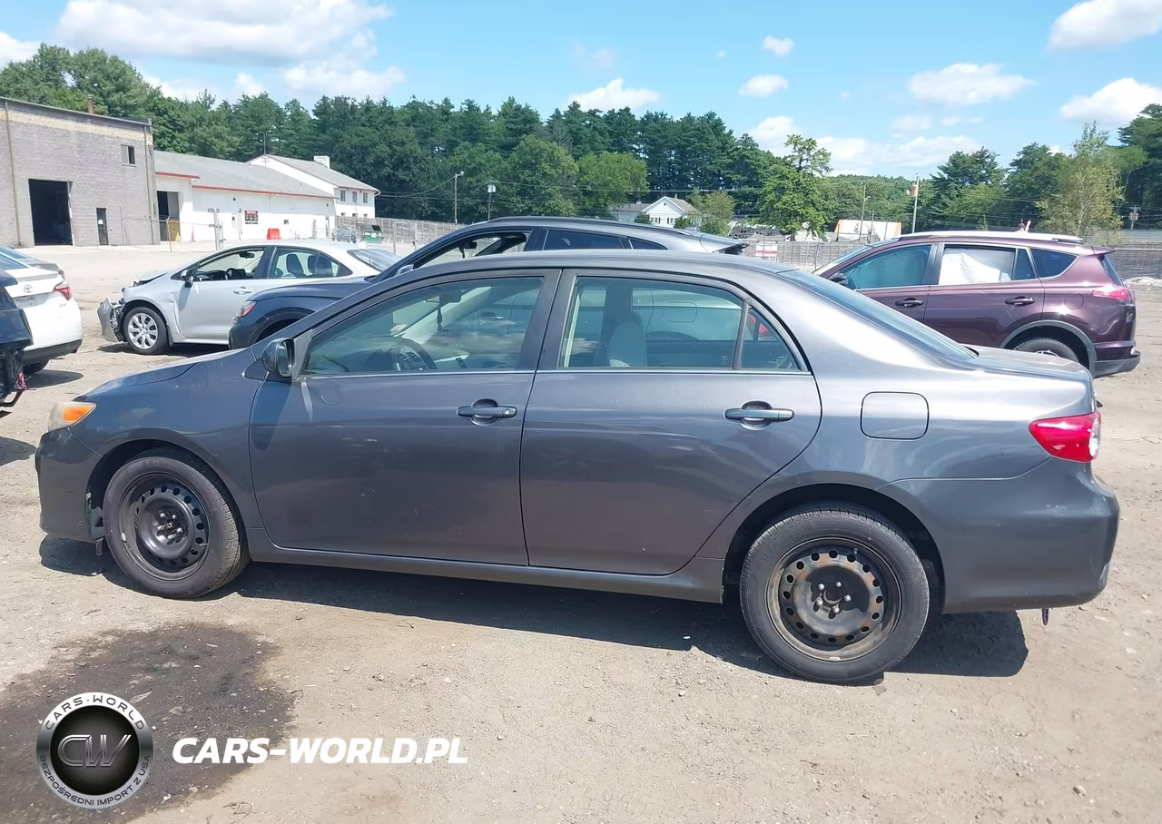 2013 Toyota Corolla Le VIN:JTDBU4EE0DJ117795 - 14