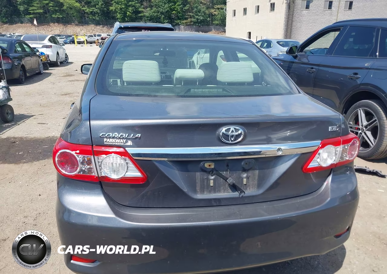 2013 Toyota Corolla Le VIN:JTDBU4EE0DJ117795 - 16