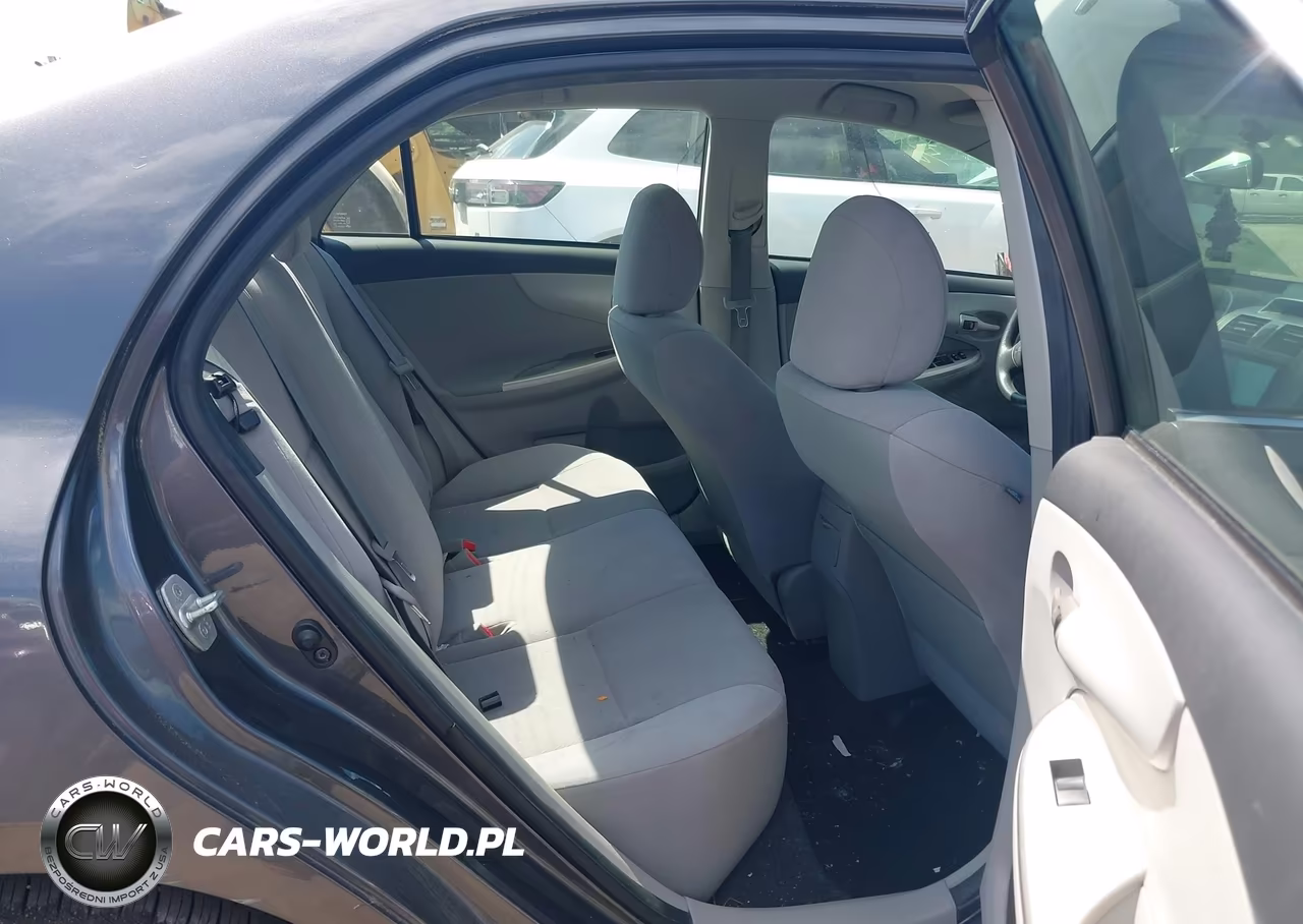 2013 Toyota Corolla Le VIN:JTDBU4EE0DJ117795 - 8