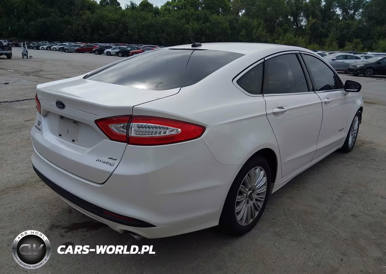 2015 Ford Fusion Hybrid Se VIN:3FA6P0LU2FR213695 - 4