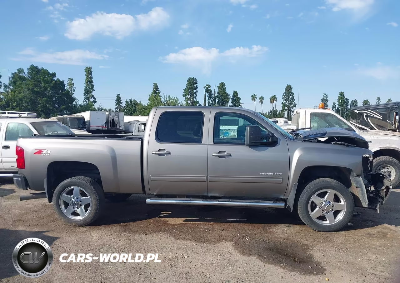 2014 Chevrolet Silverado 2500Hd Ltz VIN:1GC1KYE80EF131381 - 14