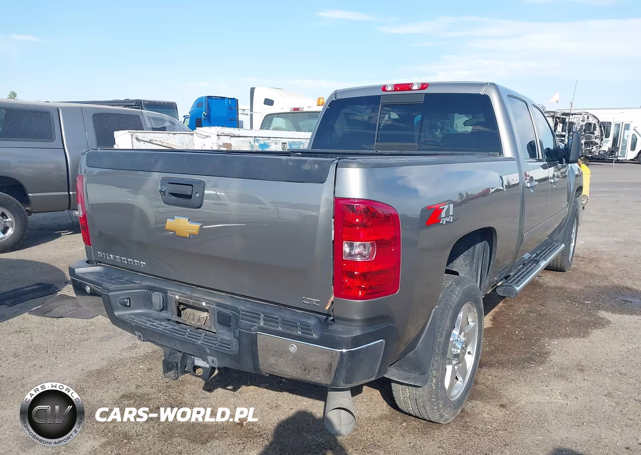 2014 Chevrolet Silverado 2500Hd Ltz VIN:1GC1KYE80EF131381 - 4