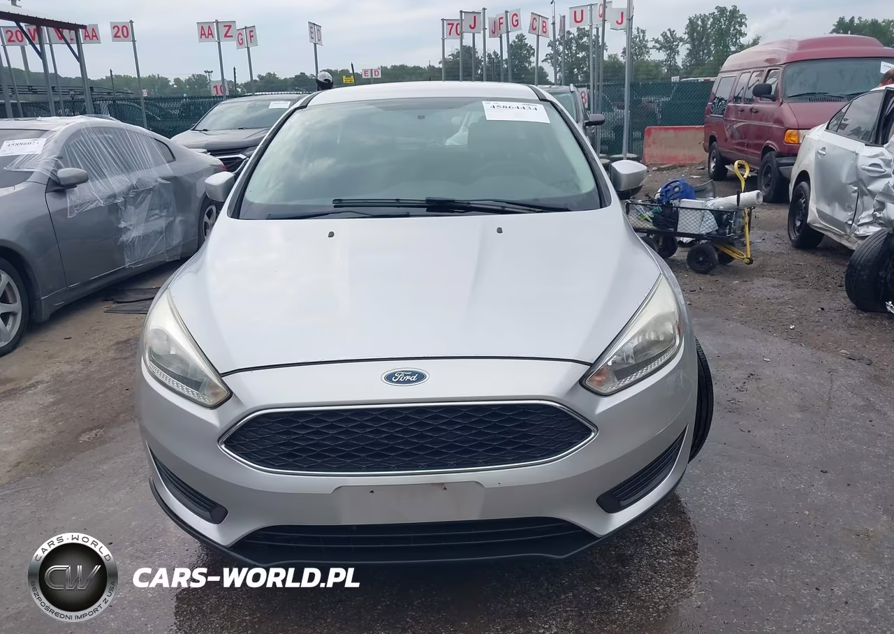 2016 Ford Focus Se VIN:1FADP3K20GL357111 - 12