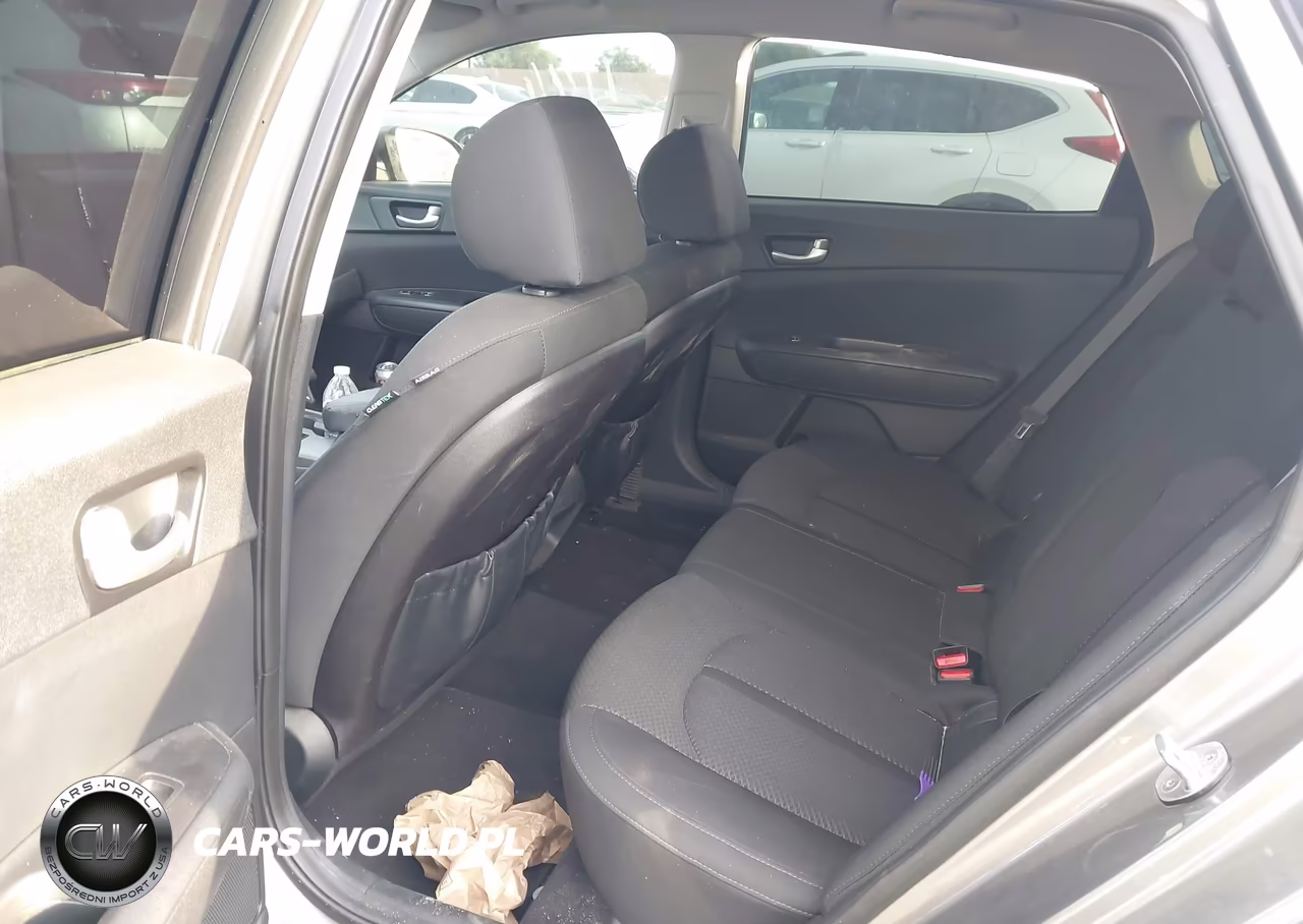 2016 Kia Optima Lx VIN:5XXGT4L30GG025542 - 8