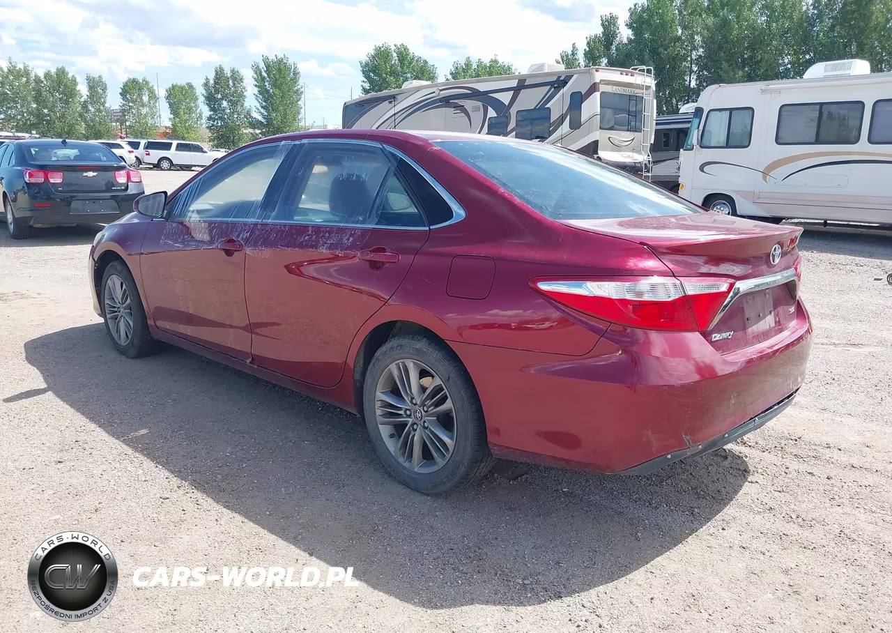 2016 Toyota Camry Se VIN:4T1BF1FK1GU530983 - 3