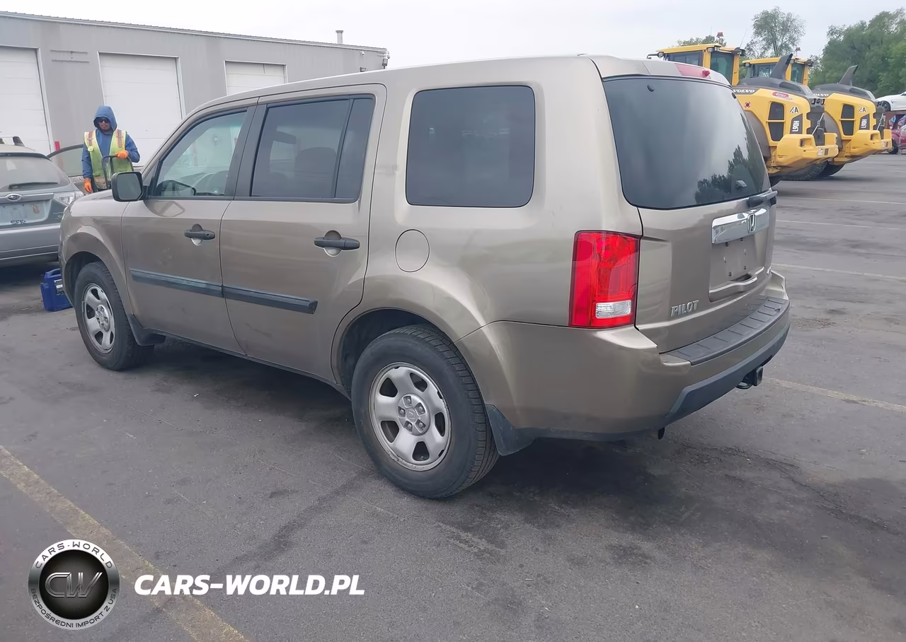2011 Honda Pilot Lx VIN:5FNYF4H21BB019238 - 3