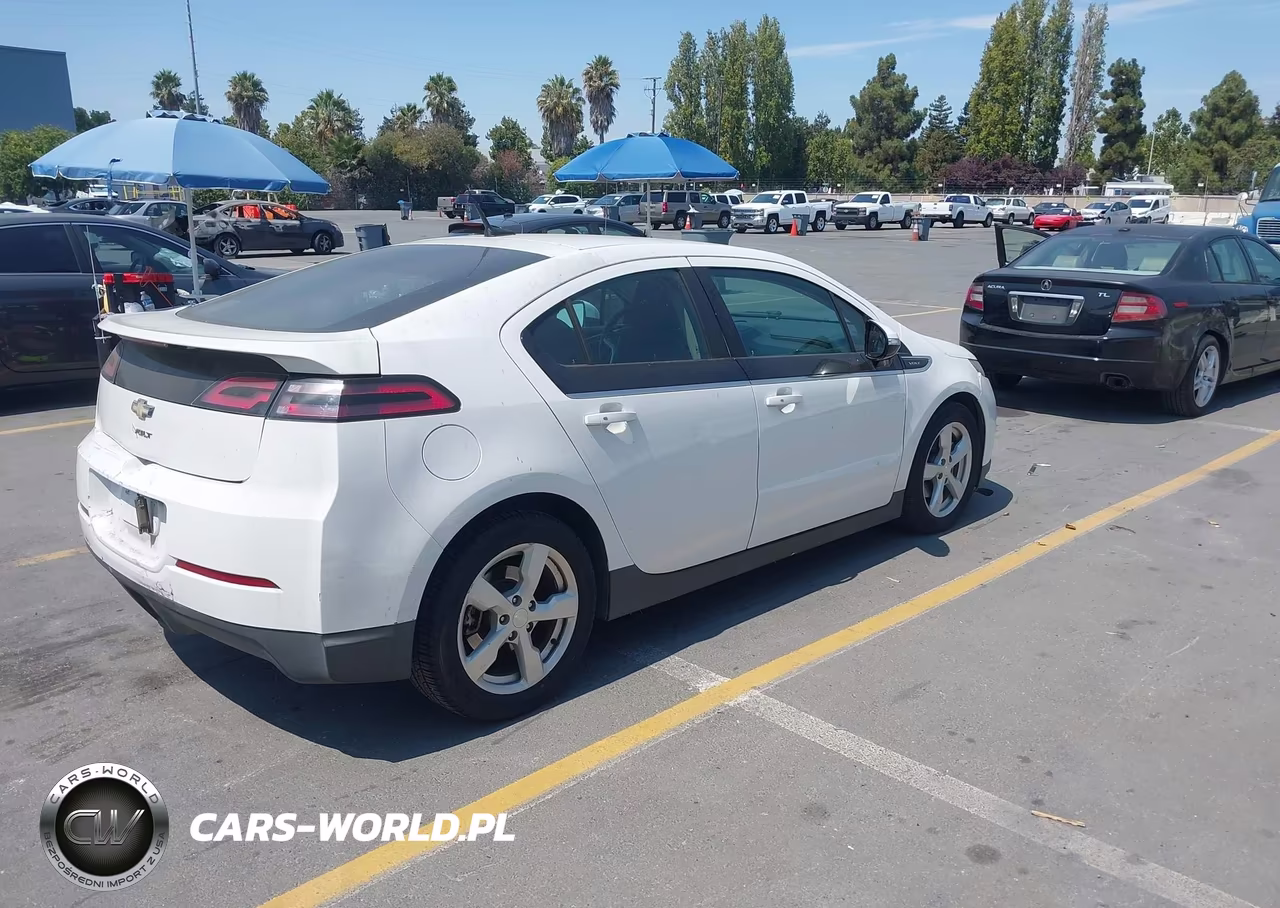2013 Chevrolet Volt VIN:1G1RE6E4XDU122007 - 4
