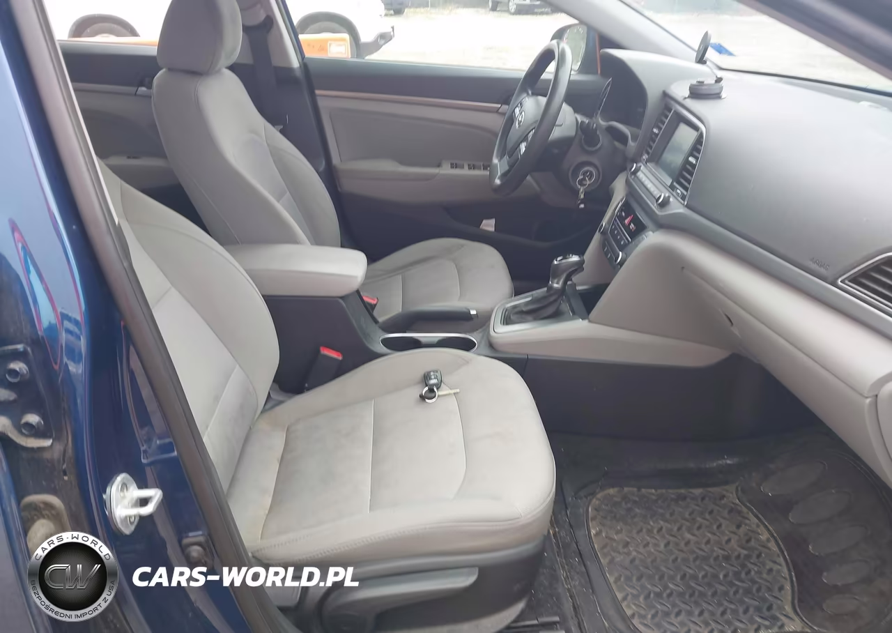 2017 Hyundai Elantra Se VIN:5NPD84LF7HH105439 - 5