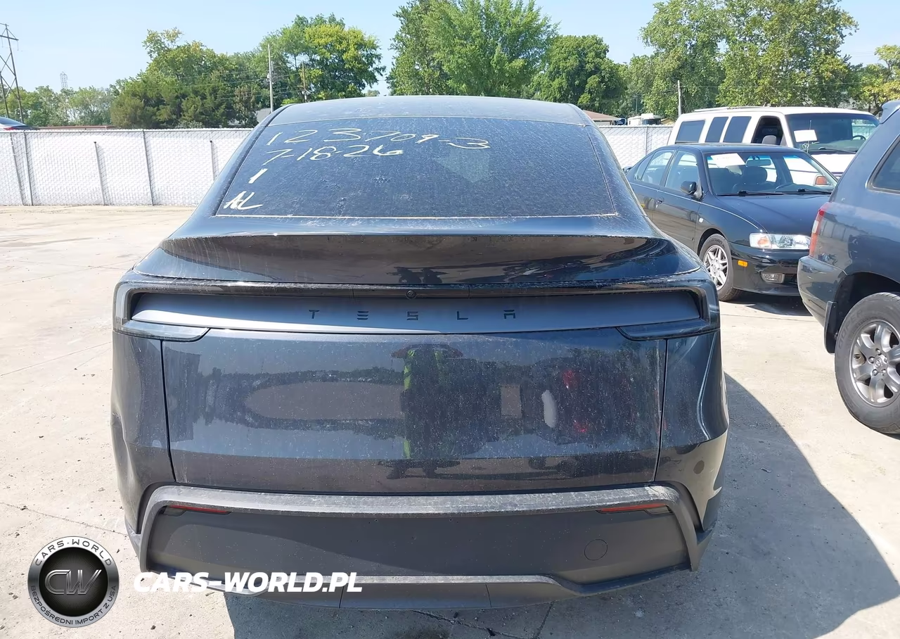 2026 Tesla Model Y Premium-Rear-Wheel Drive VIN:7SAYGDEDXTF637469 - 12