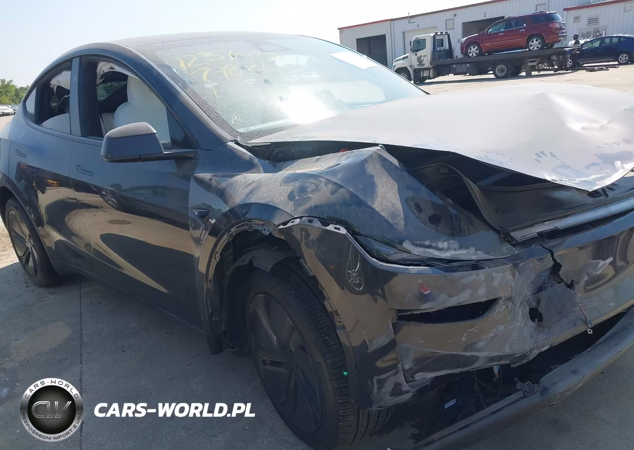 2026 Tesla Model Y Premium-Rear-Wheel Drive VIN:7SAYGDEDXTF637469 - 15