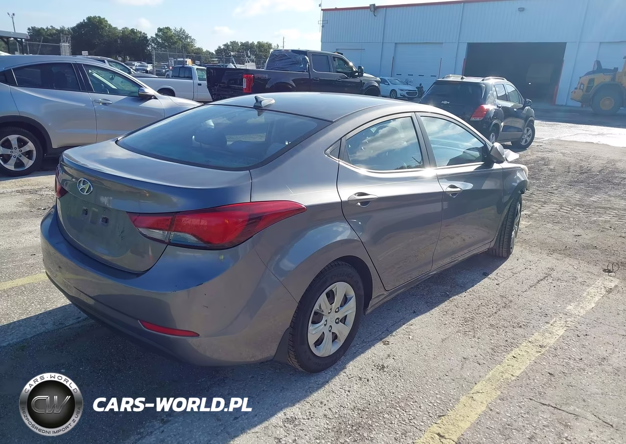 2016 Hyundai Elantra Se VIN:KMHDH4AE7GU645786 - 4