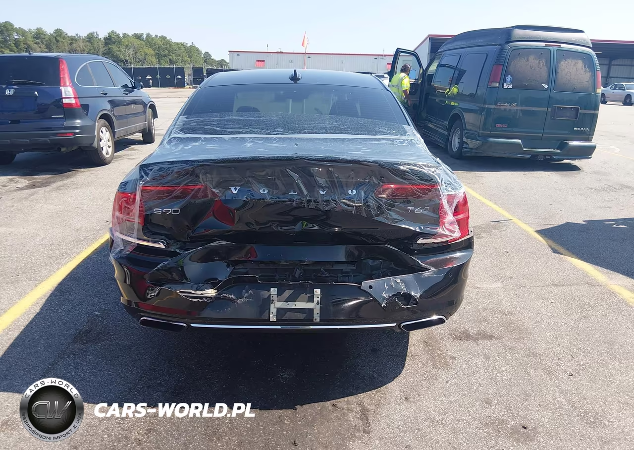2017 Volvo S90 T6 Momentum VIN:YV1A22MK8H1005856 - 16
