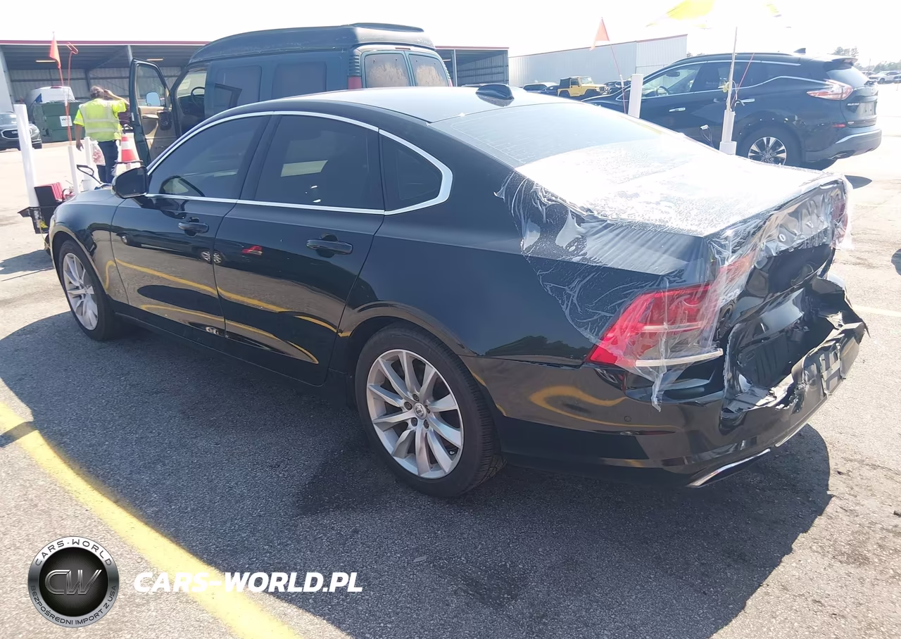 2017 Volvo S90 T6 Momentum VIN:YV1A22MK8H1005856 - 3