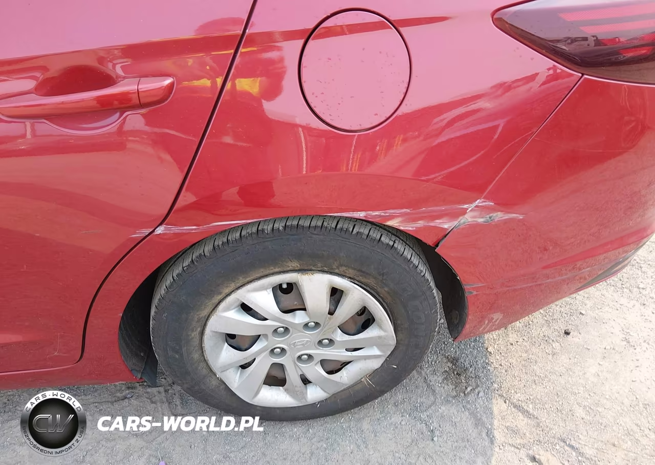 2019 Hyundai Elantra Se VIN:5NPD74LF7KH442655 - 19