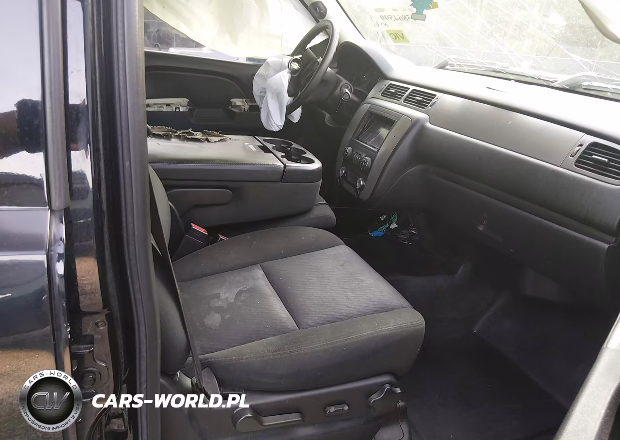 2014 Chevrolet Tahoe Commercial VIN:1GNLC2E0XER159871 - 5