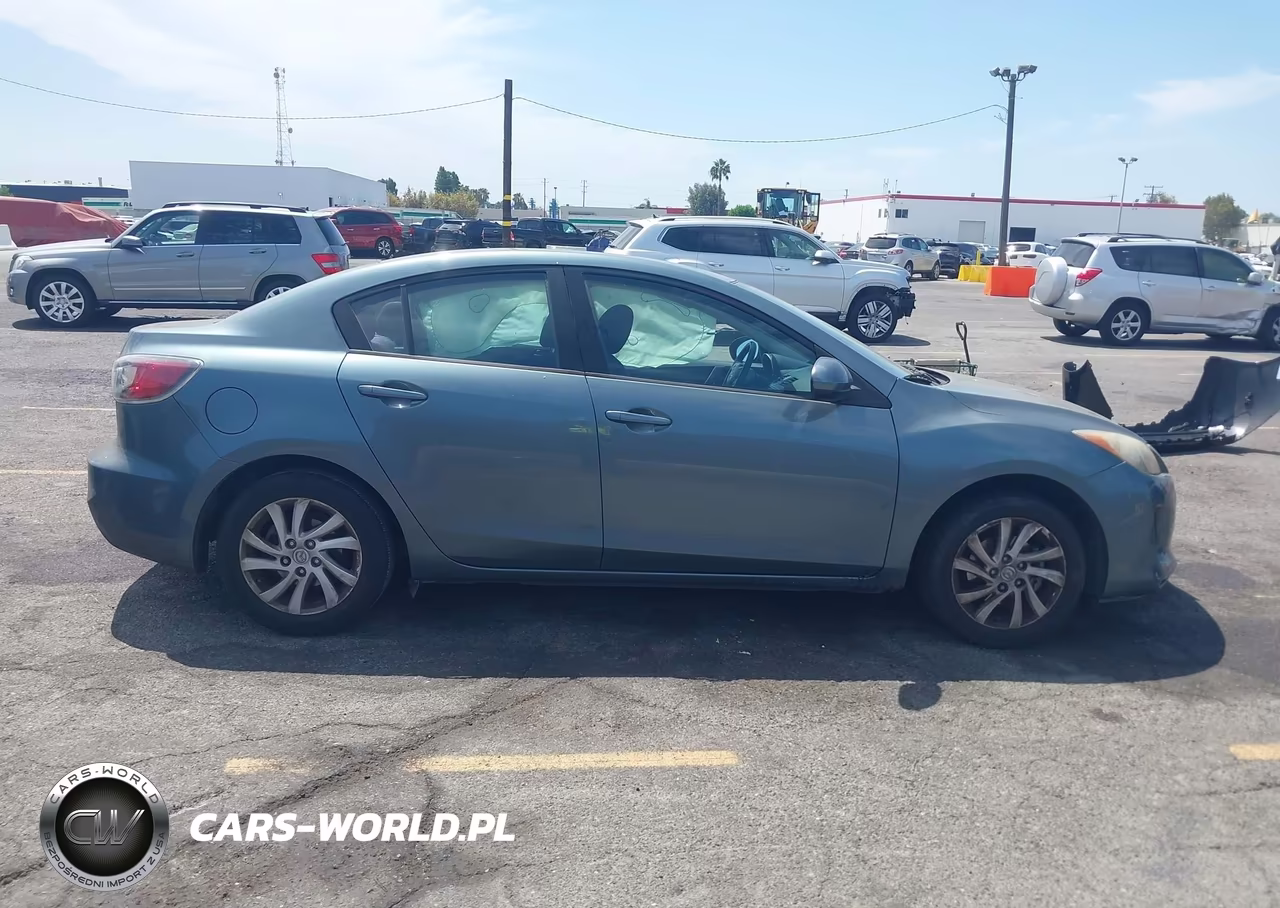 2012 Mazda Mazda3 I Touring VIN:JM1BL1V88C1630626 - 13