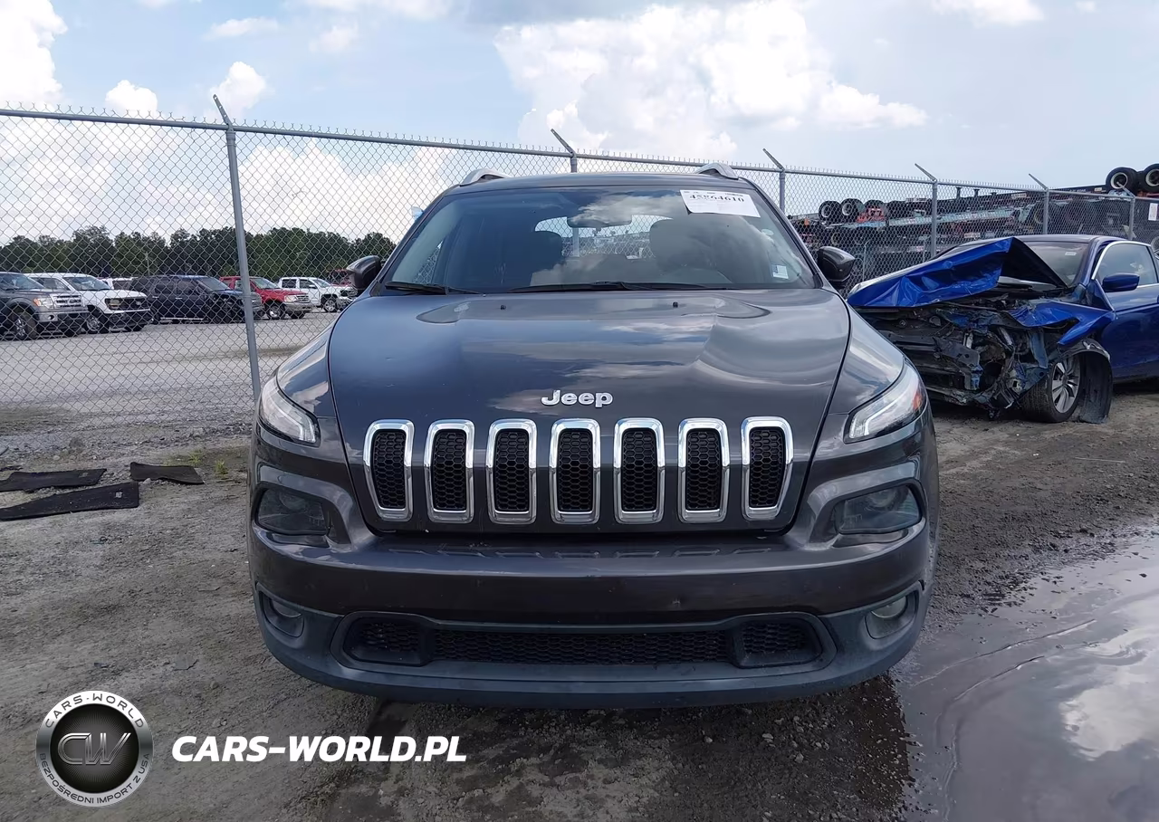 2017 Jeep Cherokee Latitude VIN:1C4PJLCS1HW592995 - 12