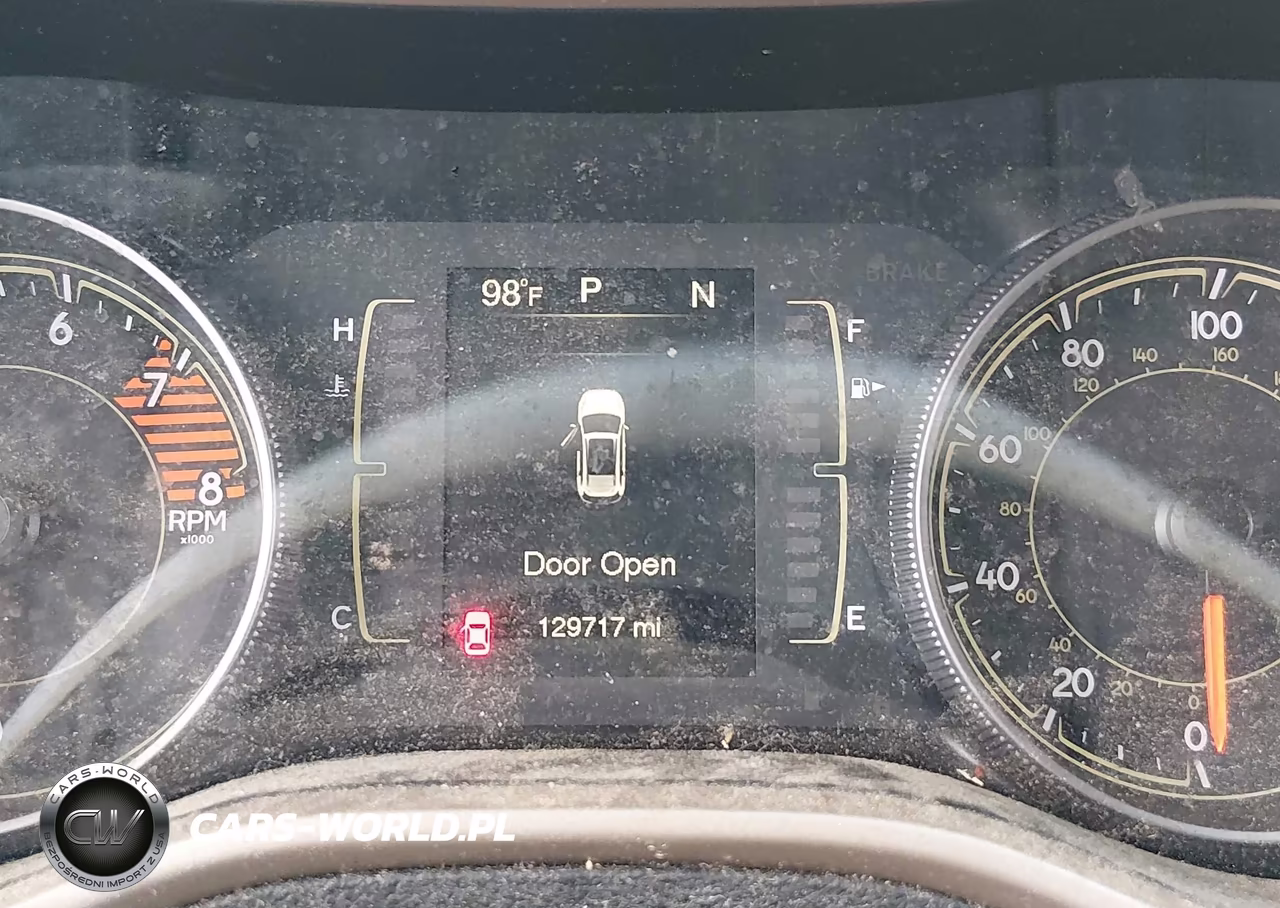 2017 Jeep Cherokee Latitude VIN:1C4PJLCS1HW592995 - 7