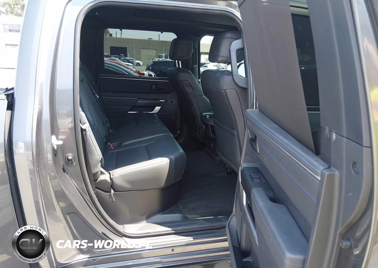 2024 Toyota Tundra Platinum VIN:5TFNA5DBXRX162380 - 8