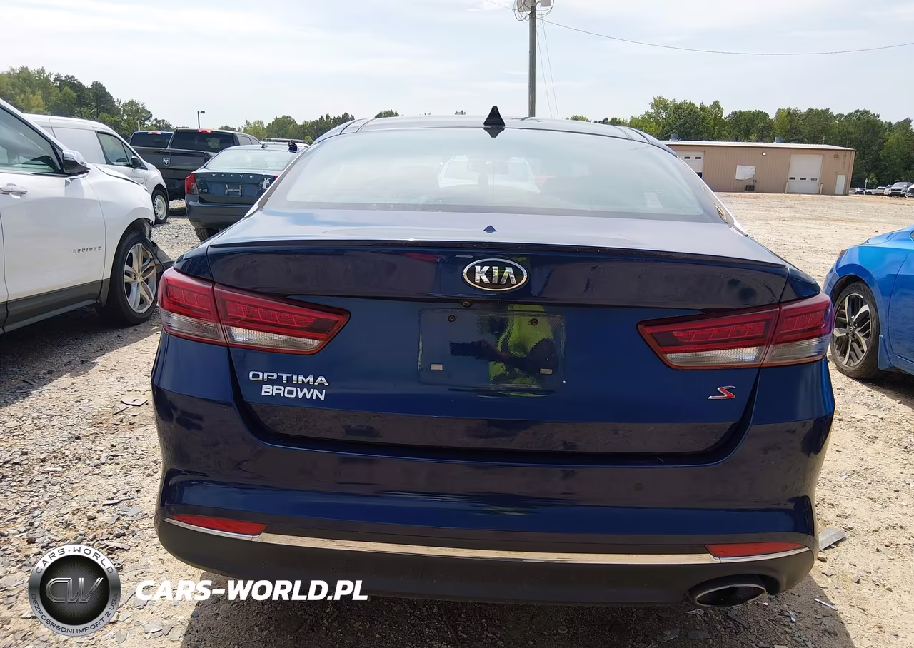 2018 Kia Optima S VIN:5XXGT4L35JG248926 - 17