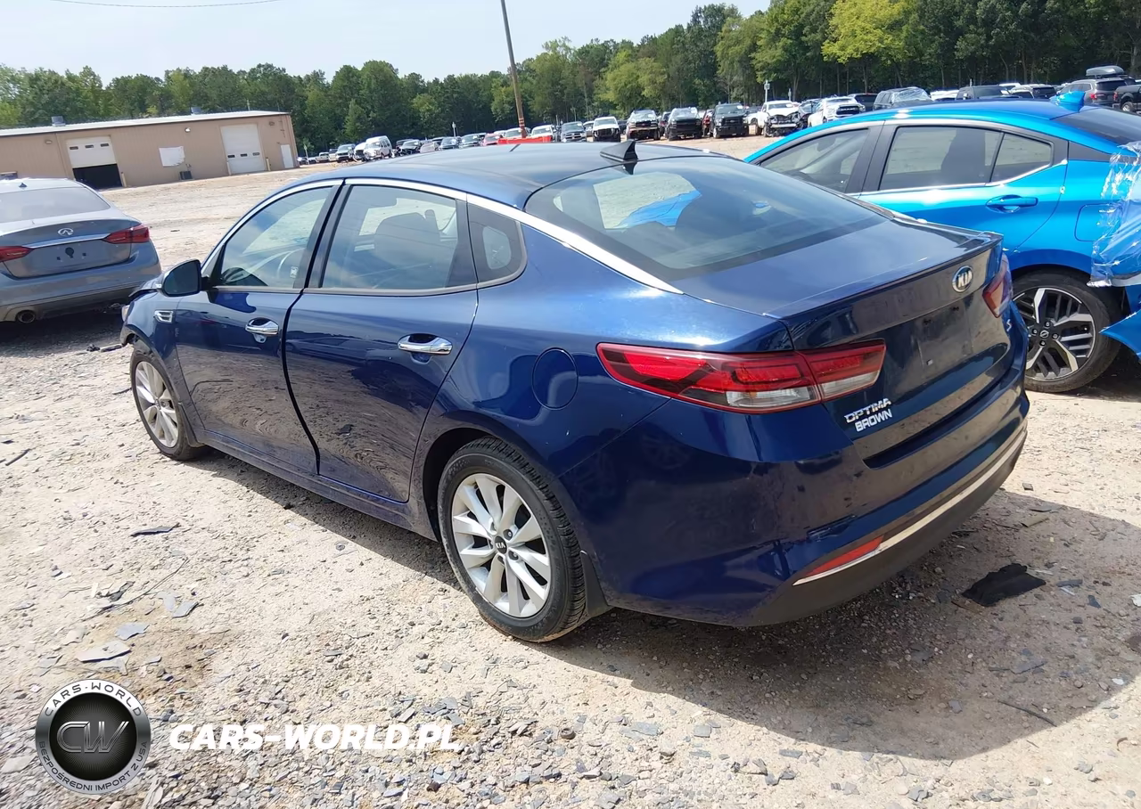 2018 Kia Optima S VIN:5XXGT4L35JG248926 - 3