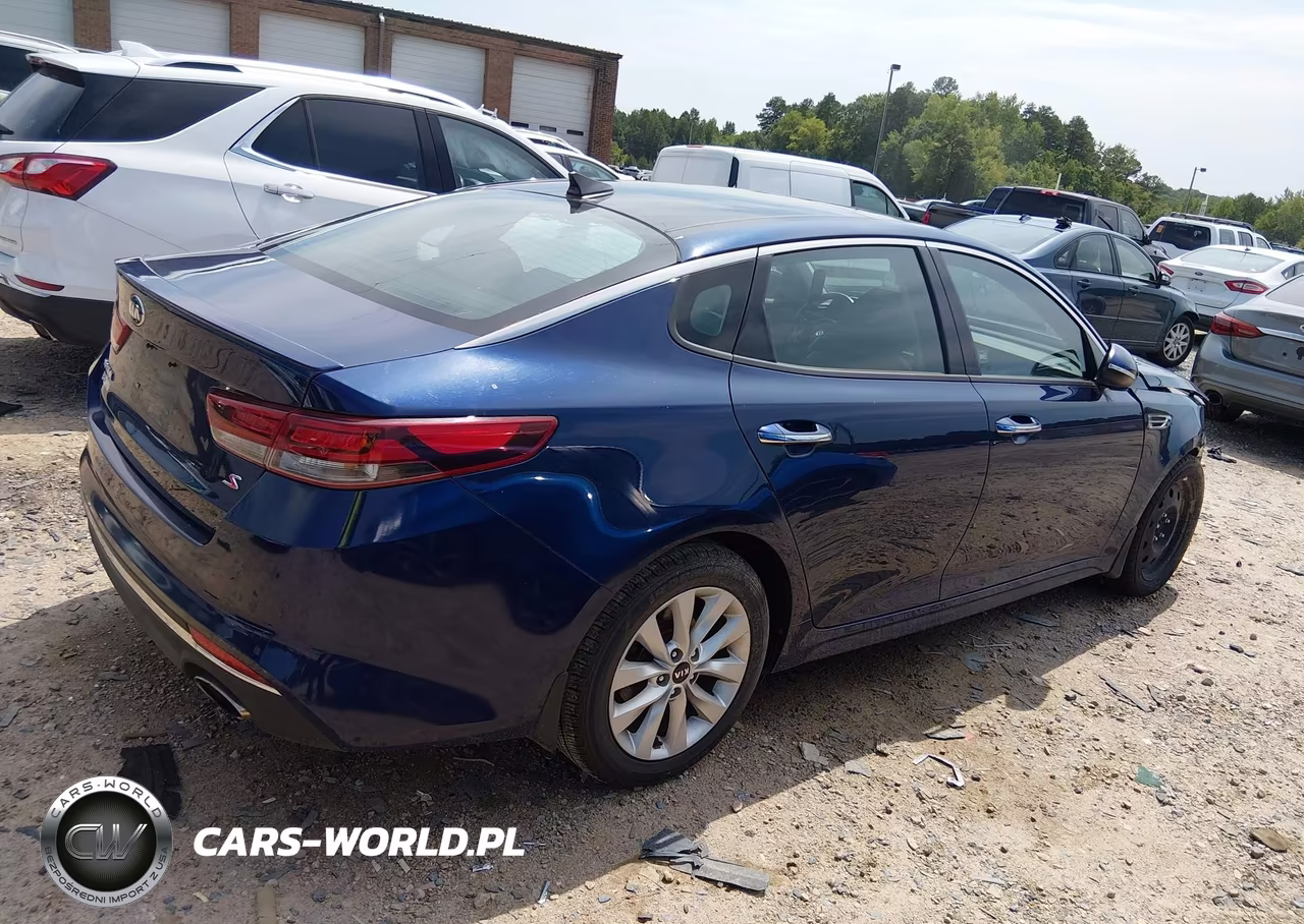 2018 Kia Optima S VIN:5XXGT4L35JG248926 - 4