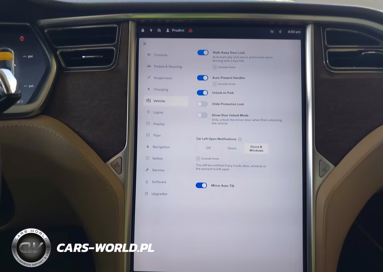 2013 Tesla Model S VIN:5YJSA1DNXDFP05493 - 18