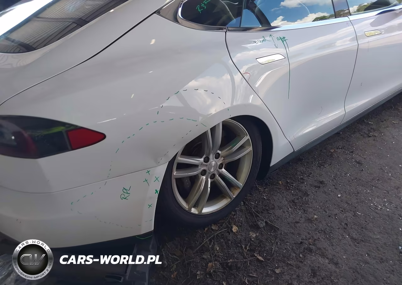 2013 Tesla Model S VIN:5YJSA1DNXDFP05493 - 19