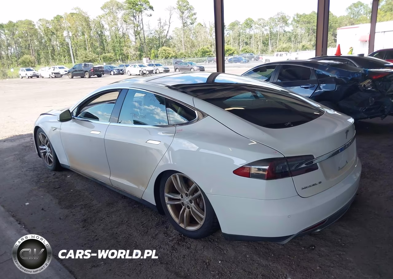 2013 Tesla Model S VIN:5YJSA1DNXDFP05493 - 3