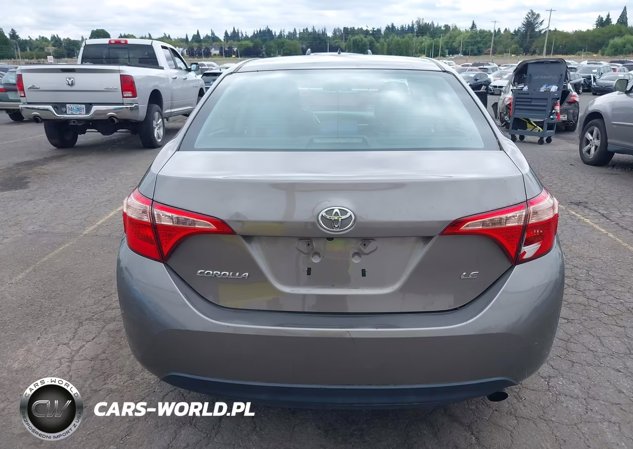 2018 Toyota Corolla Le VIN:2T1BURHE3JC061514 - 16