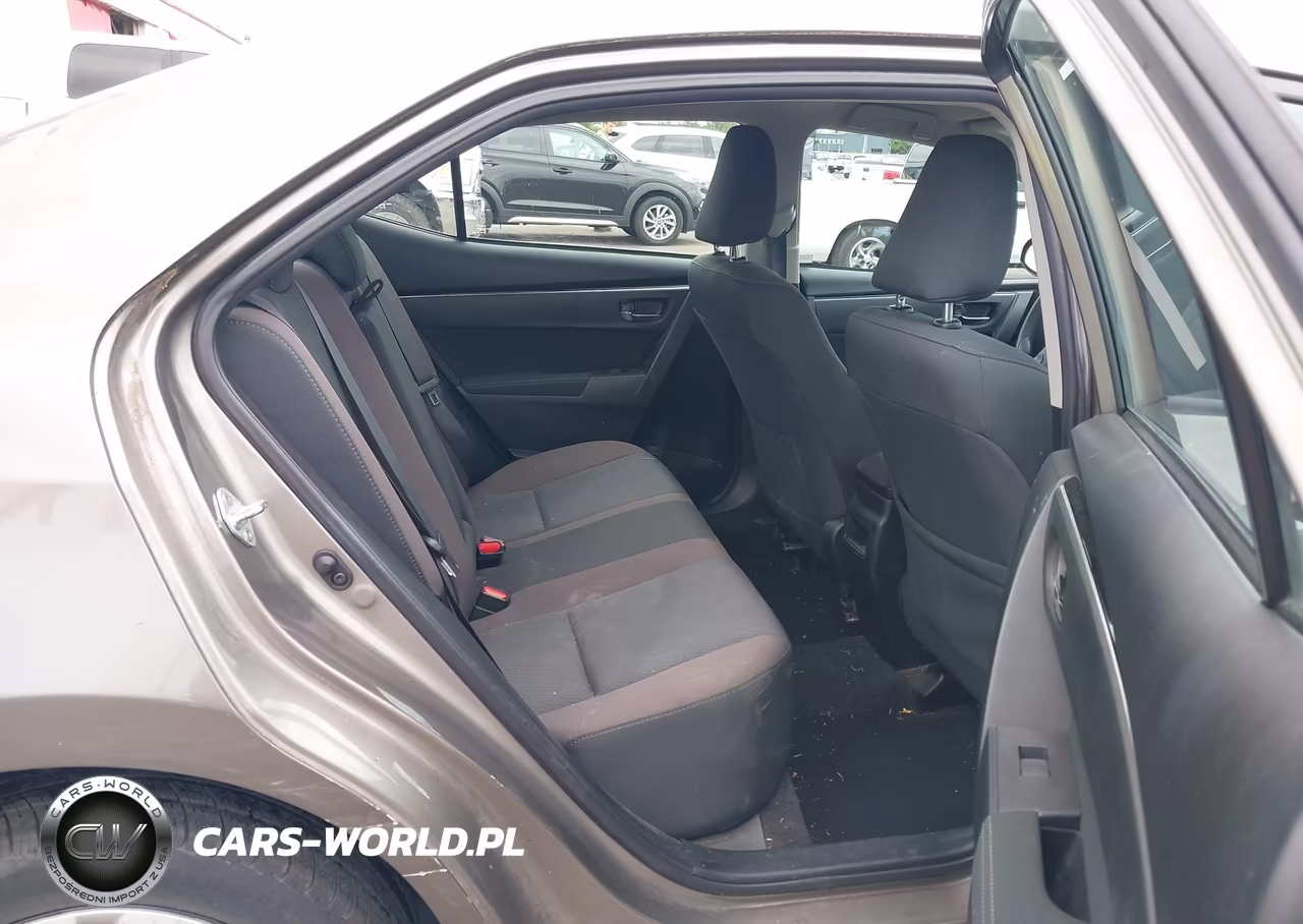 2018 Toyota Corolla Le VIN:2T1BURHE3JC061514 - 8