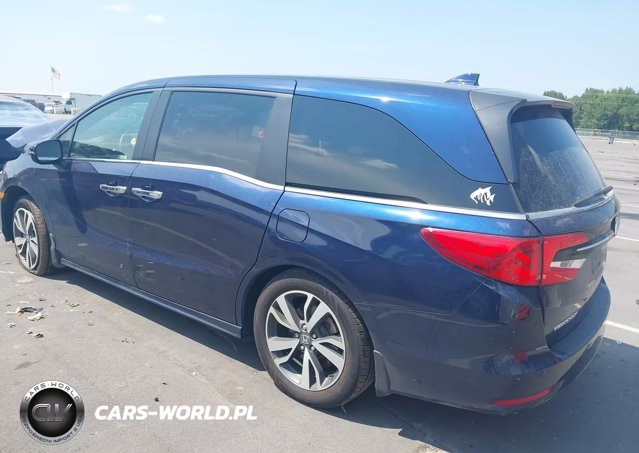 2022 Honda Odyssey Touring VIN:5FNRL6H81NB057604 - 3