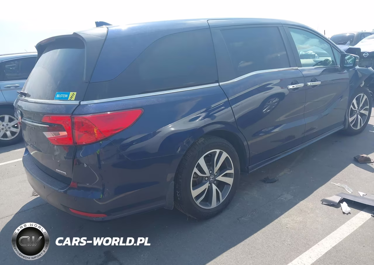 2022 Honda Odyssey Touring VIN:5FNRL6H81NB057604 - 4