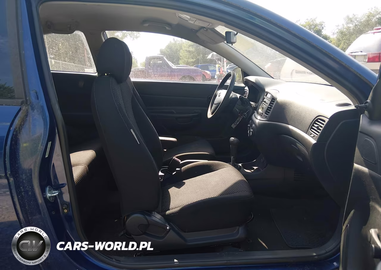 2009 Hyundai Accent Gs VIN:KMHCM36C19U135123 - 5