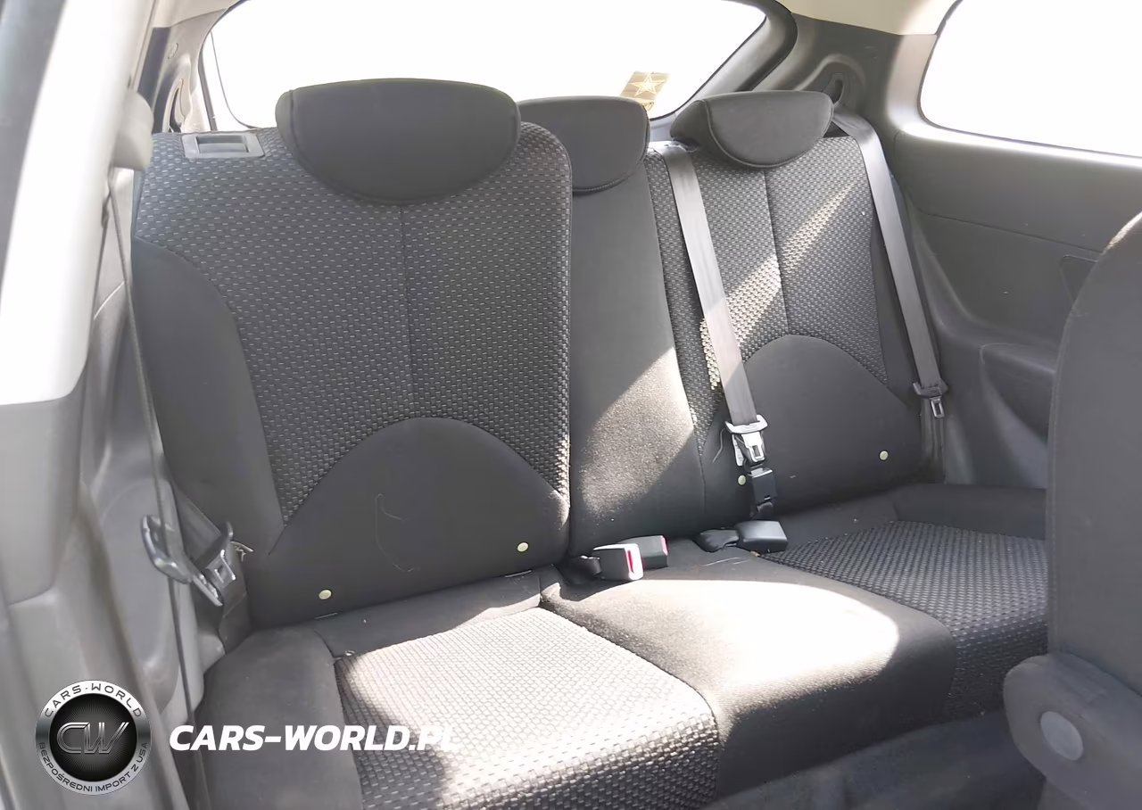 2009 Hyundai Accent Gs VIN:KMHCM36C19U135123 - 8